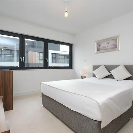 4 & South Homestay *